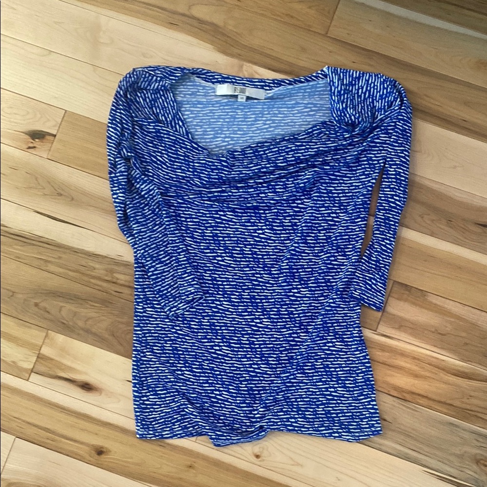 Blue and White Asymmetrical Fitted 3/4 Sleeve Blouse